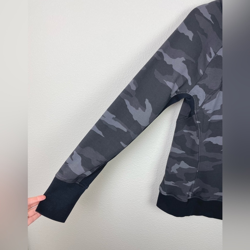 Athleta Women's Large Black Camo Triumph Printed Hoodie Jacket Full Zip Jacket - Picture 12 of 16